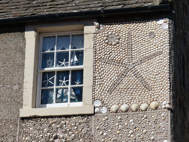 Close-up of the Shell House, Anstruther